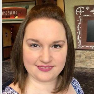 Meet your Posher, Nikki